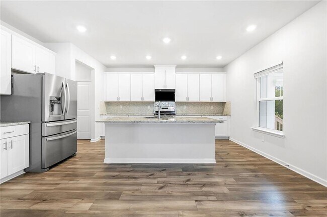 Building Photo - 5021 Silver Canoe Wy