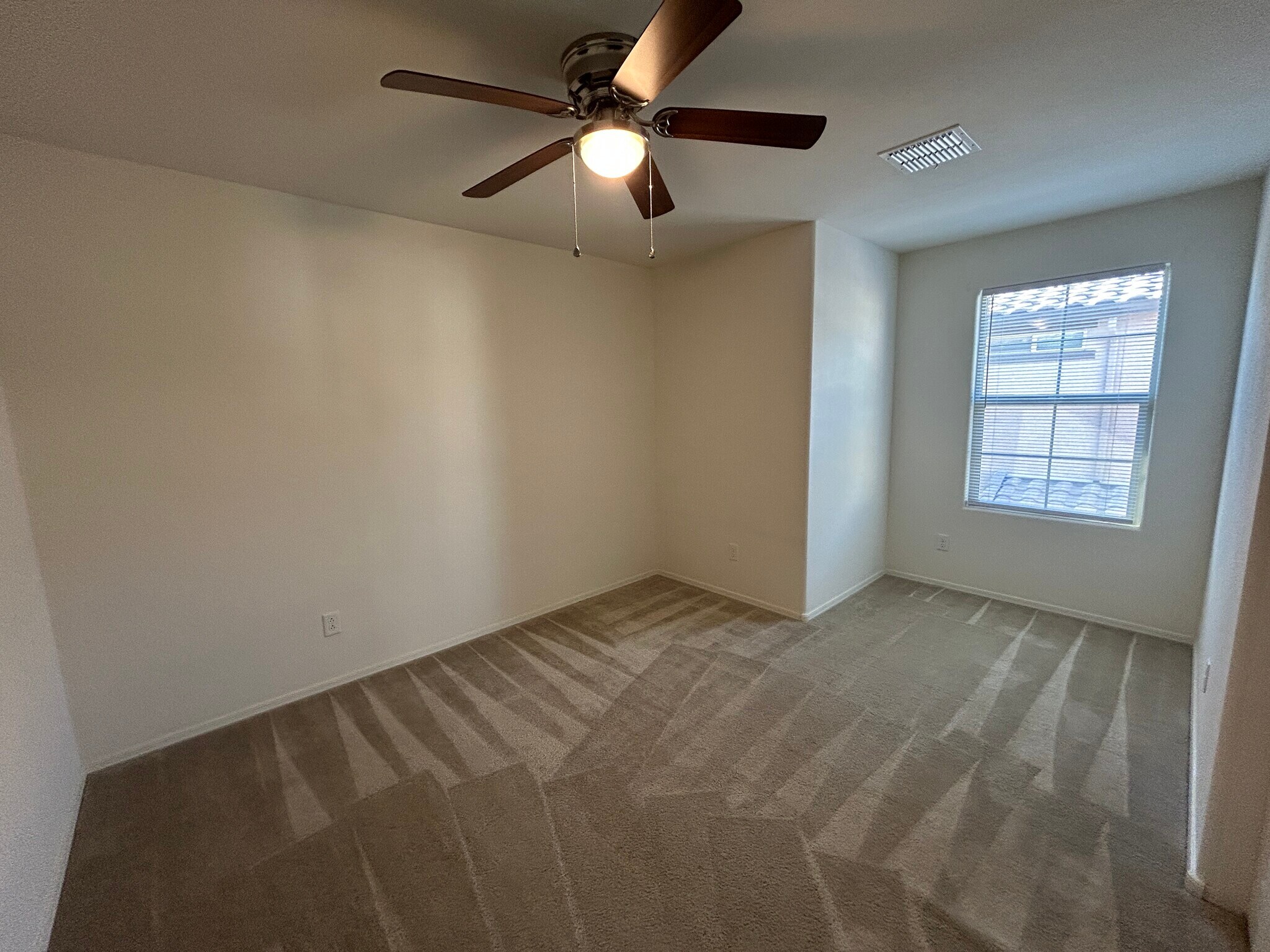 Building Photo - 2964 S Washington St