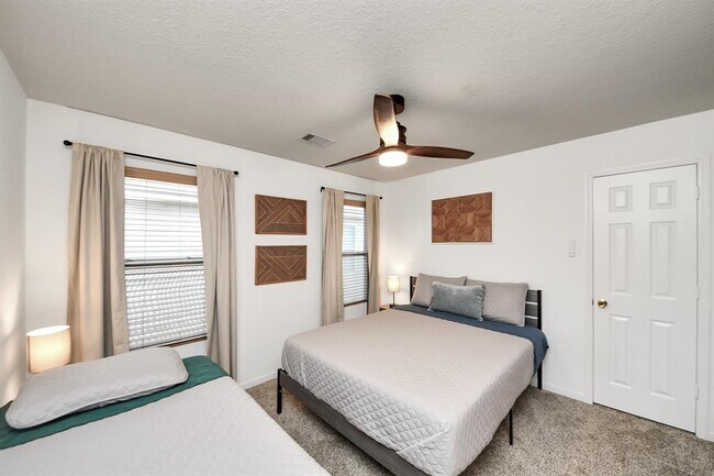 Building Photo - 11754 Green Coral Drive