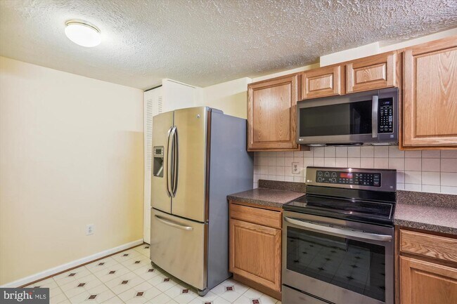 Building Photo - 13419 Demetrias Way