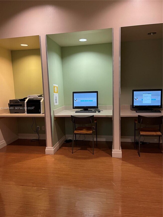 Building Photo - 3801 S Ocean Dr