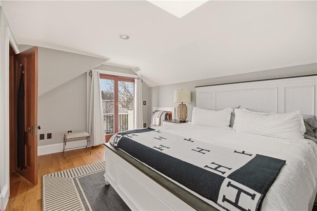 Building Photo - 23 Clinton St