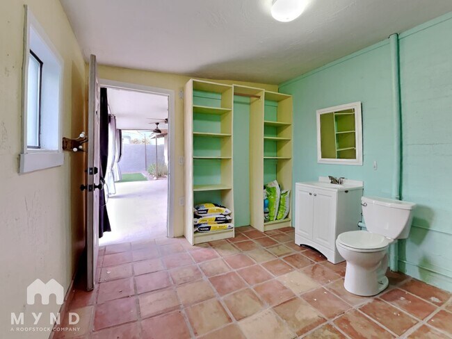 Building Photo - 17323 E Rosita Dr