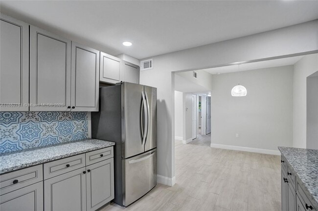 Building Photo - 3800 SW 58th Terrace