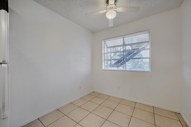 Building Photo - 4651 Amberleigh Ln