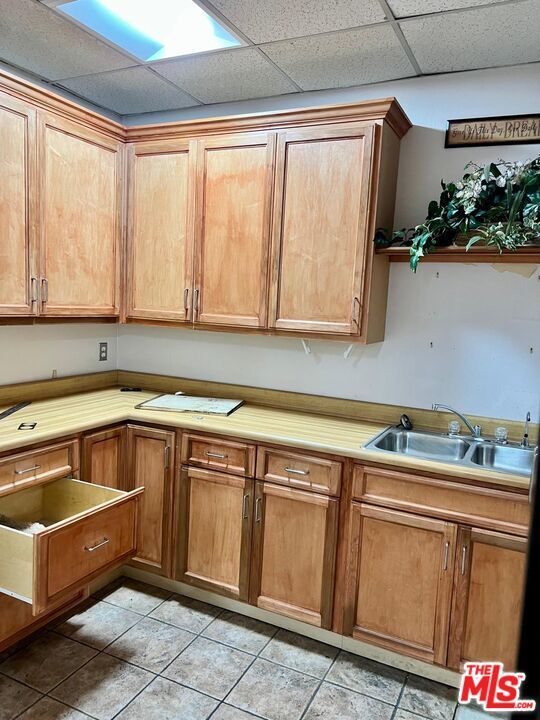 Building Photo - 7353 Canoga Ave