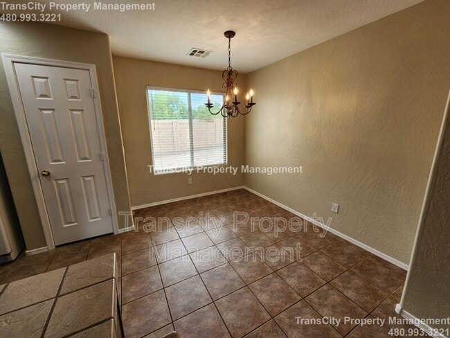 Building Photo - 4189 S Rim Rd