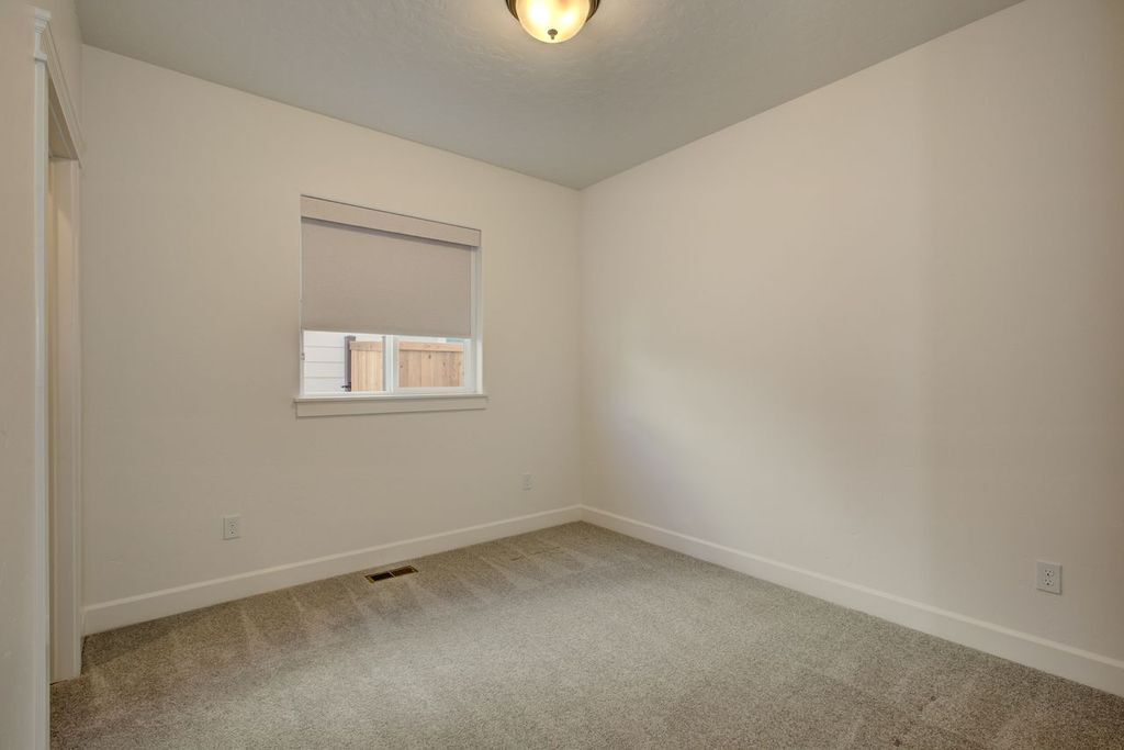 Bedroom 2 - 538 S Prospector Ln