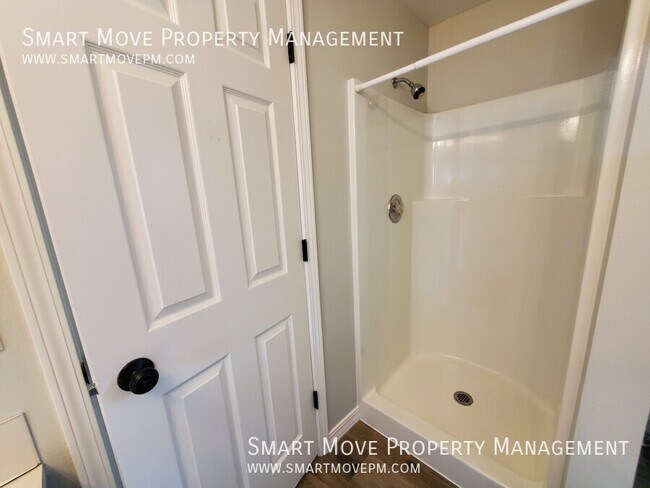 Building Photo - 2574 S Sumac Ln