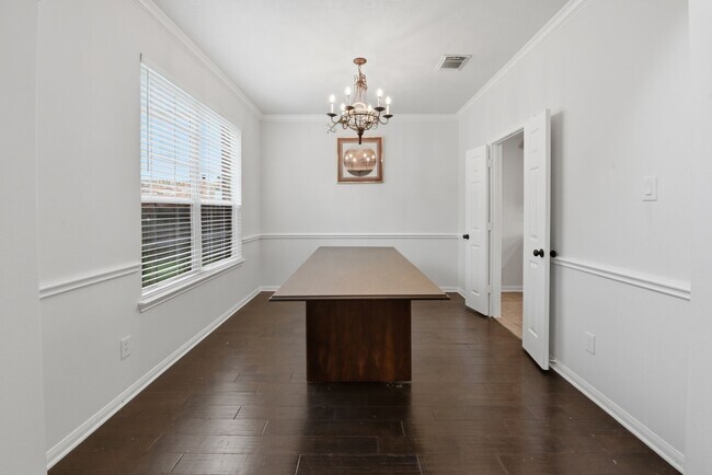 Building Photo - 7519 Chathan Glen Ln