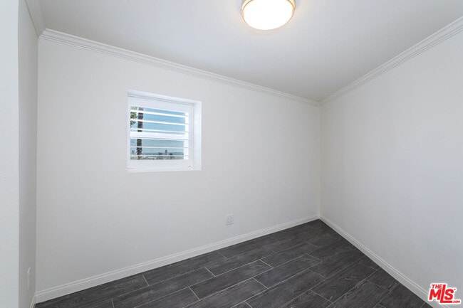 Building Photo - 1541 Selma Dr