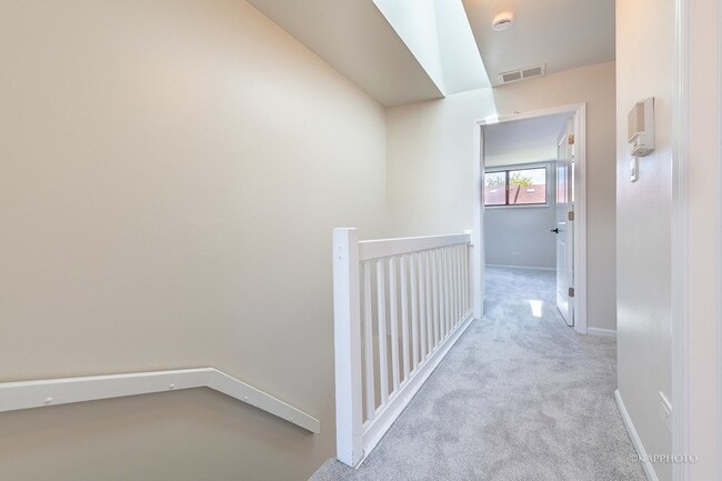 Building Photo - 901 S Racine Ave