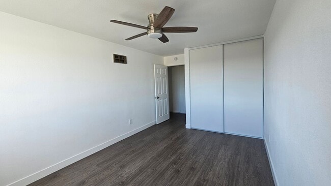 Building Photo - Beautiful 2BD 1.5BA Recently Remodeled Condo in Forest Park Plaza