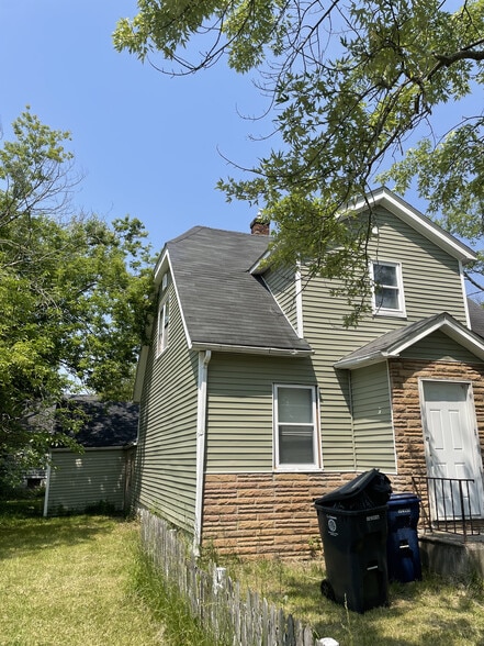 Building Photo - 2602 Brunswick Ave