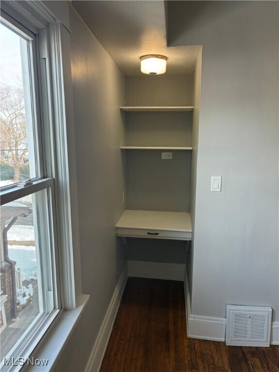 Building Photo - 3492 W 100th St