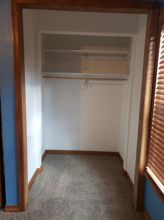 Building Photo - 608 W South St