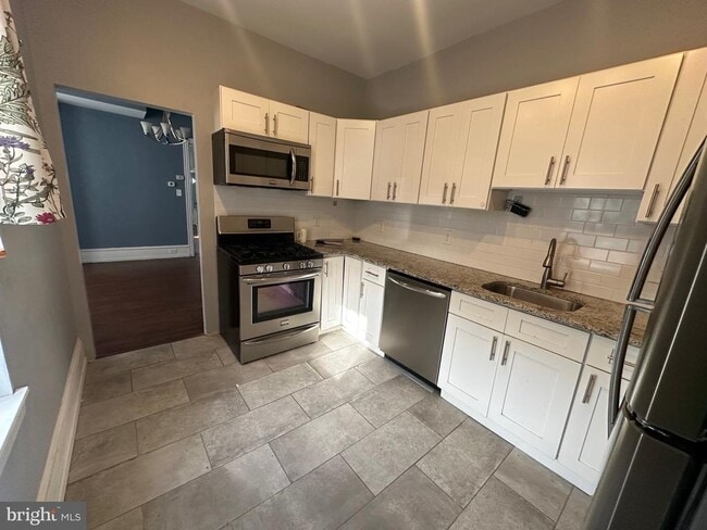 Building Photo - 401 Righter St