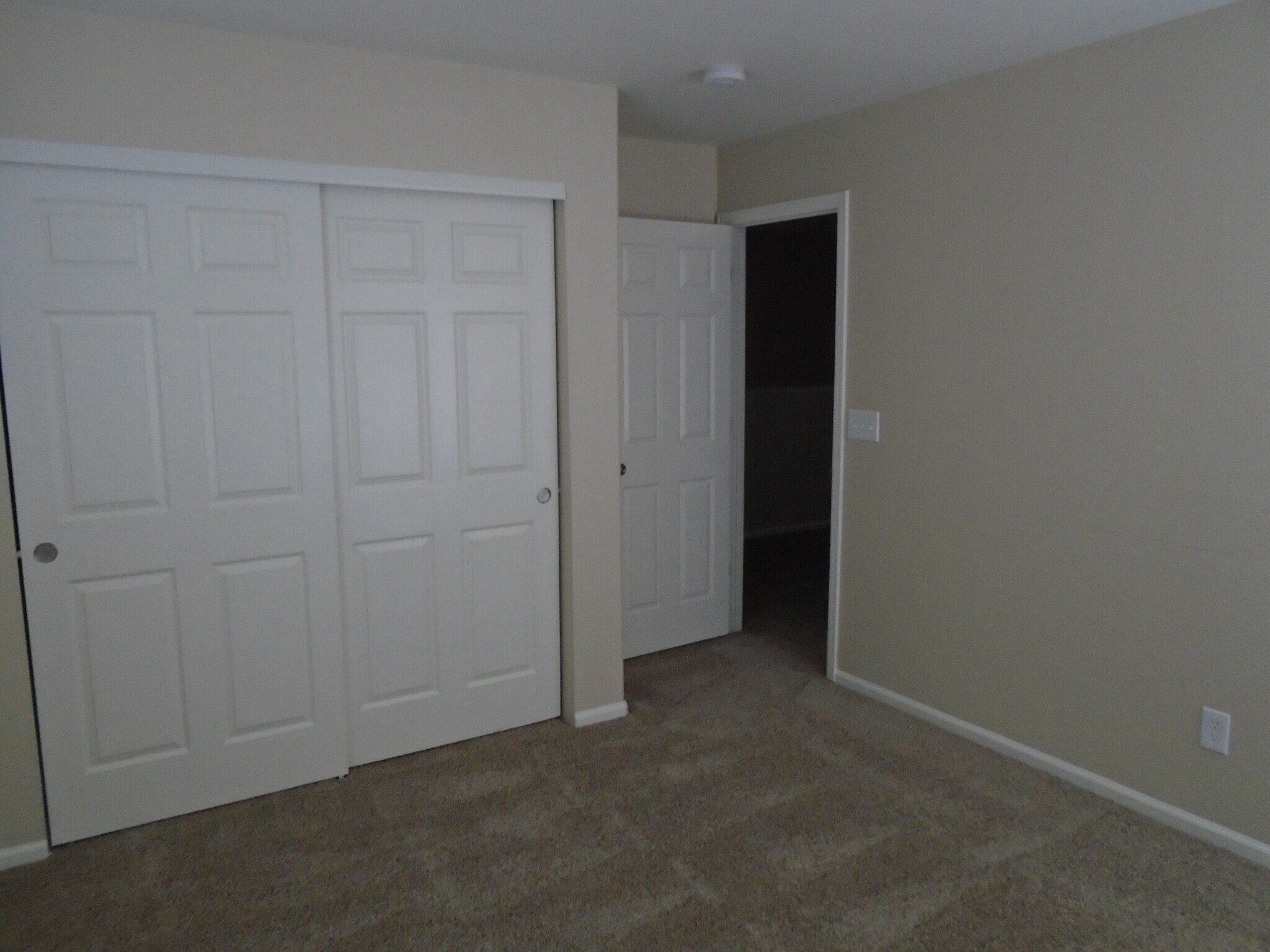 Building Photo - 1020 Quail Cir