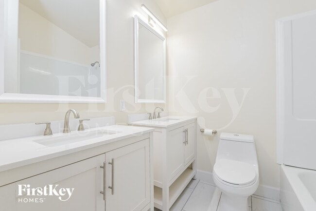 Building Photo - 11832 N Labyrinth Dr