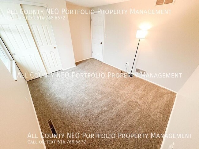 Building Photo - 4601 Paxton Dr S