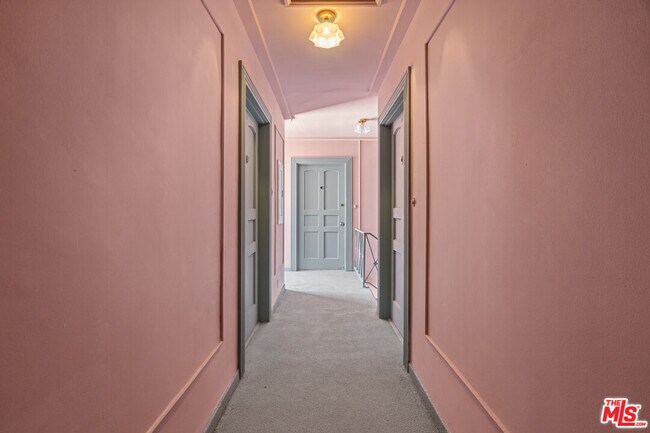 Building Photo - 148 S McCarty Dr