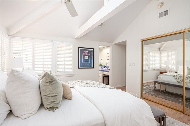 Building Photo - 509 Goldenrod Ave