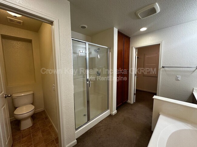 Building Photo - 2608 Greenleaf St