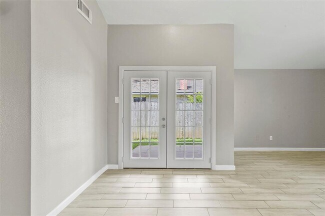 Building Photo - 3110 Oak Rock