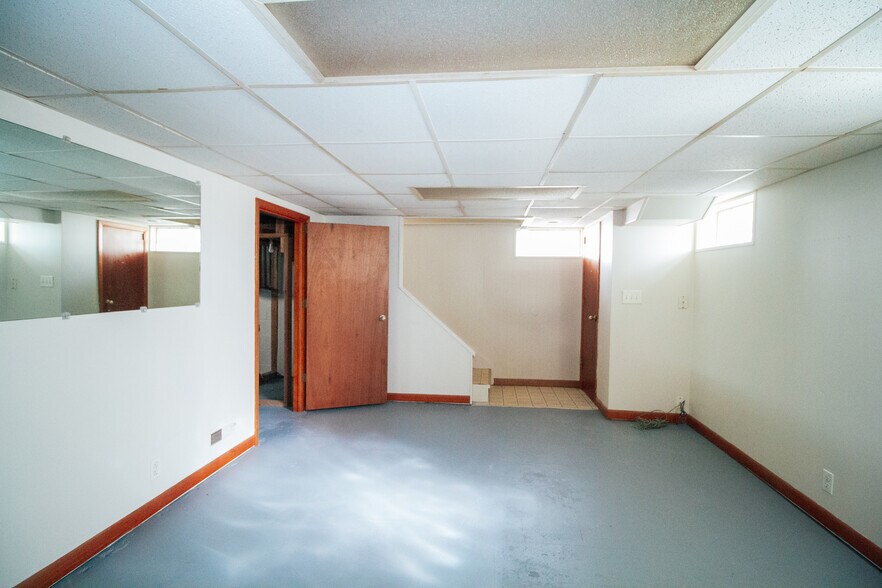 Building Photo - 4132 Berwick Ave