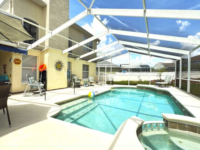 Building Photo - 900 Oxford Dr