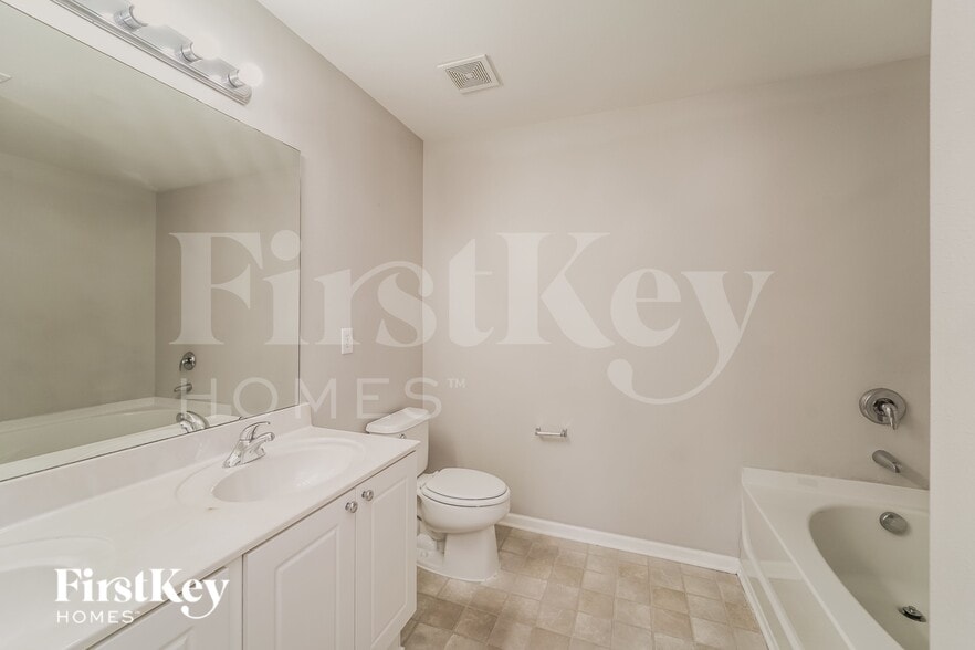 Building Photo - 2553 Mulberry Pond Dr