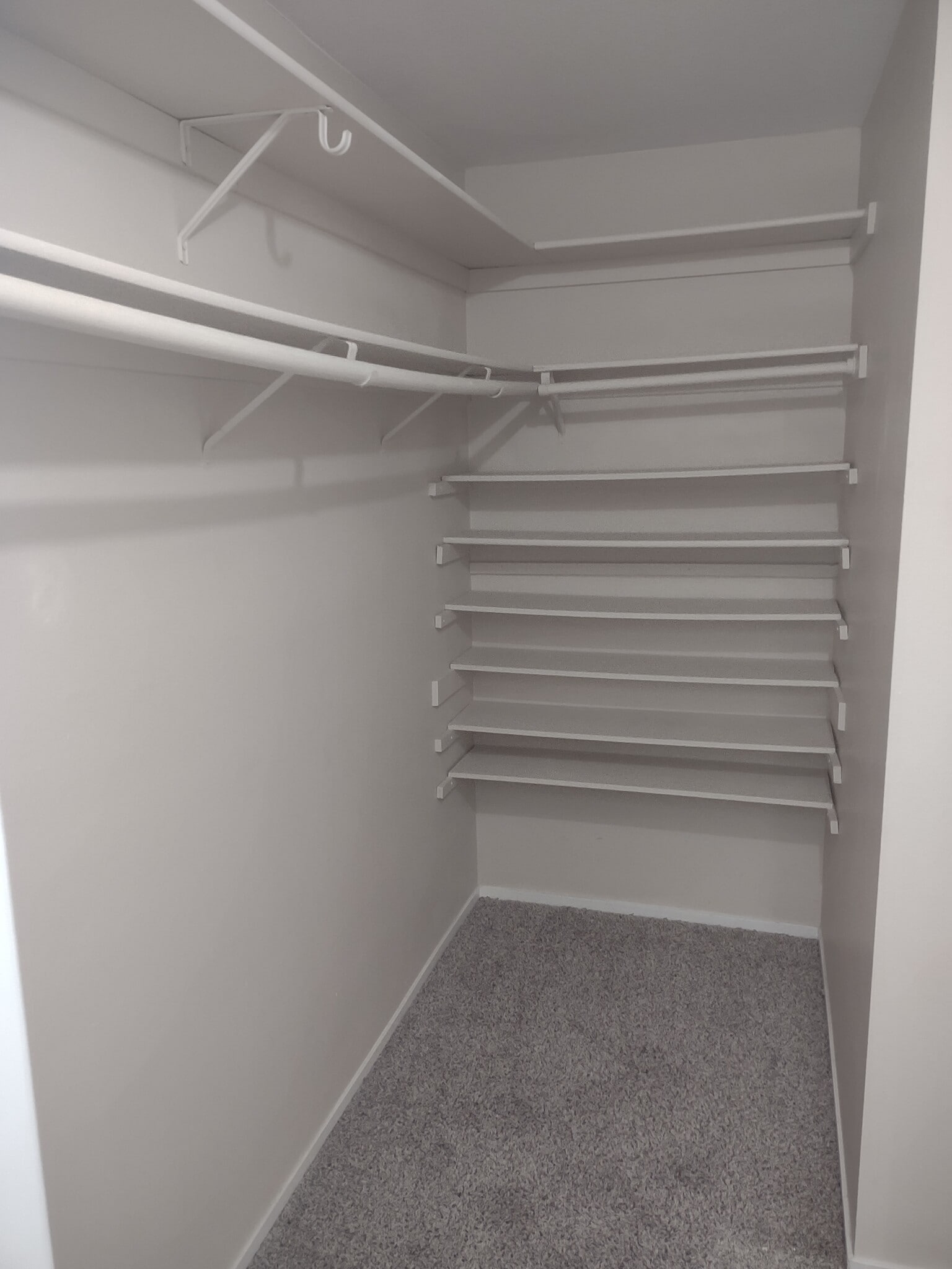 Bedroom walk in Closet - 322 Esquina Dr