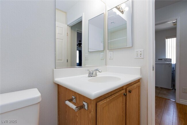 Building Photo - 7859 Windhamridge Dr