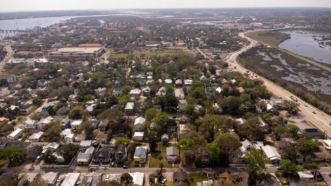 Building Photo - Downtown St. Augustine Home 3/1.5