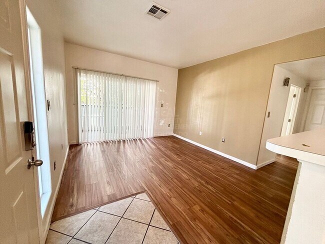 Building Photo - 8416 Pebble Creek Way