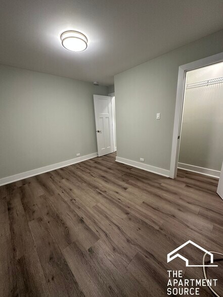 Building Photo - 725 Saint Johns Ave
