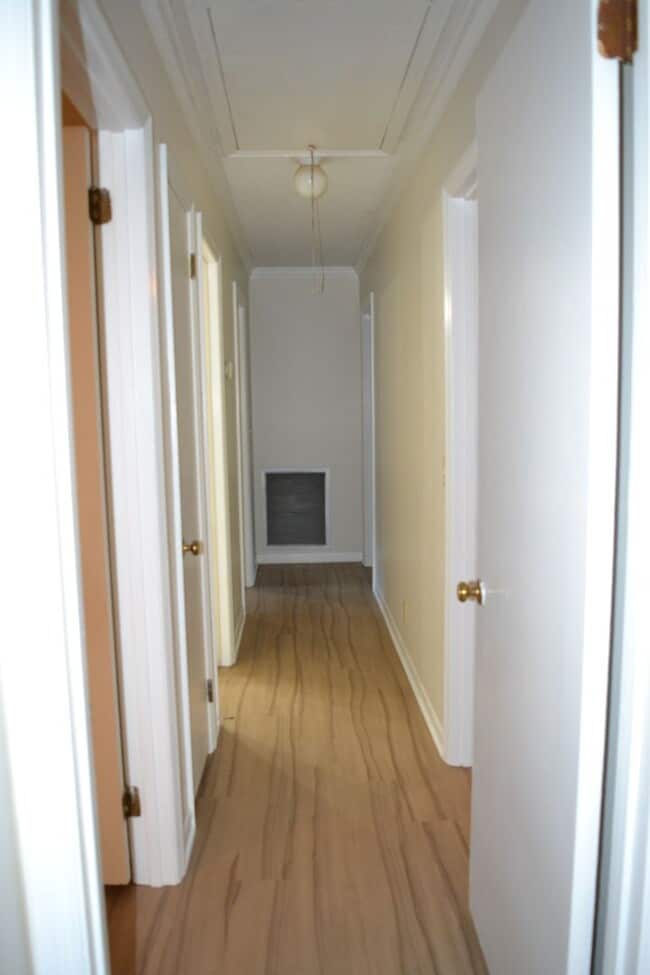 Building Photo - 222 Mary St