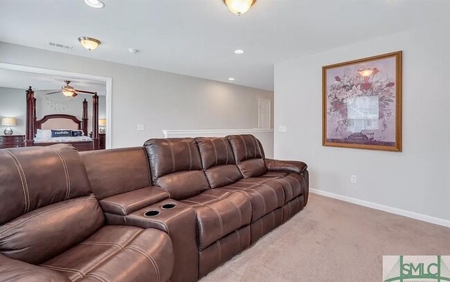 Building Photo - 365 Southwilde Way