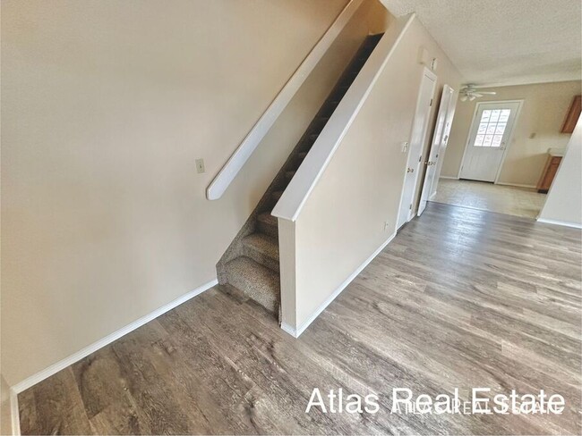 Building Photo - 6970 Peyote Way