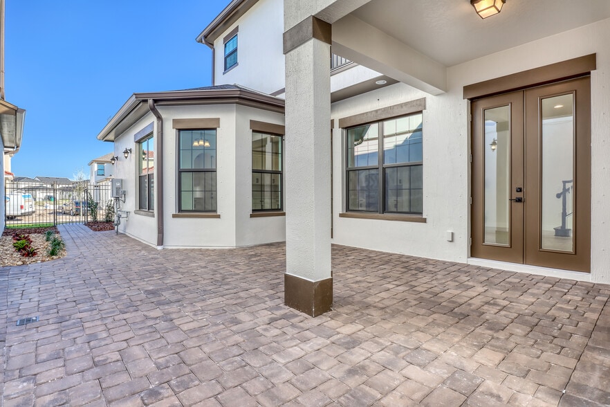 Building Photo - 2238 Salew St