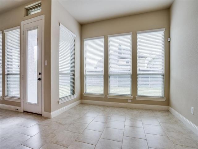 Building Photo - 716 Sandbox Dr