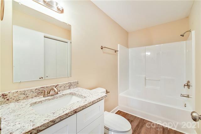 Building Photo - 3735 Somerset Dr