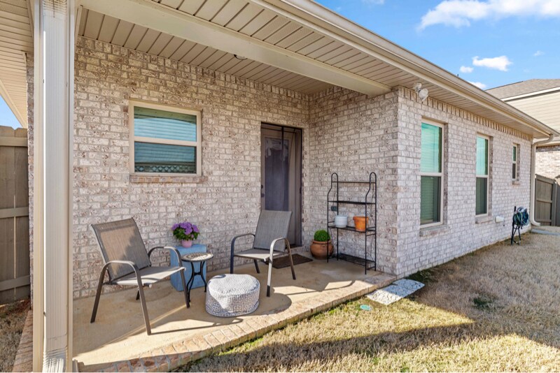 Building Photo - 131 Rita Ann Wy