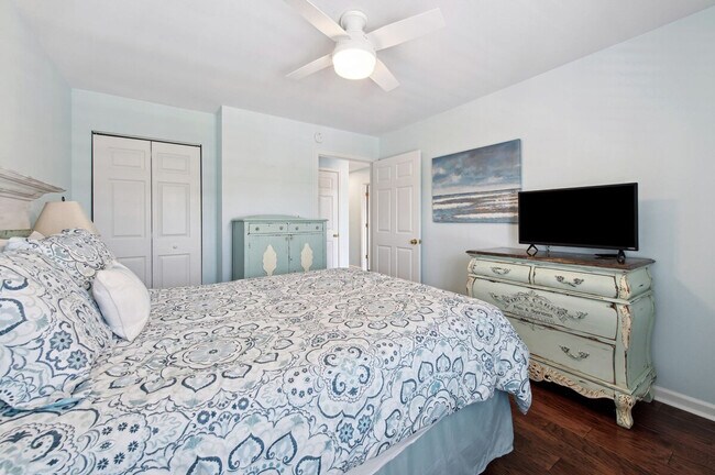 Building Photo - 1071 Blue Stem Dr