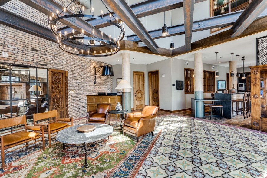 Wallis & Baker 3155 Stars And Stripes Way Grapevine TX 76051