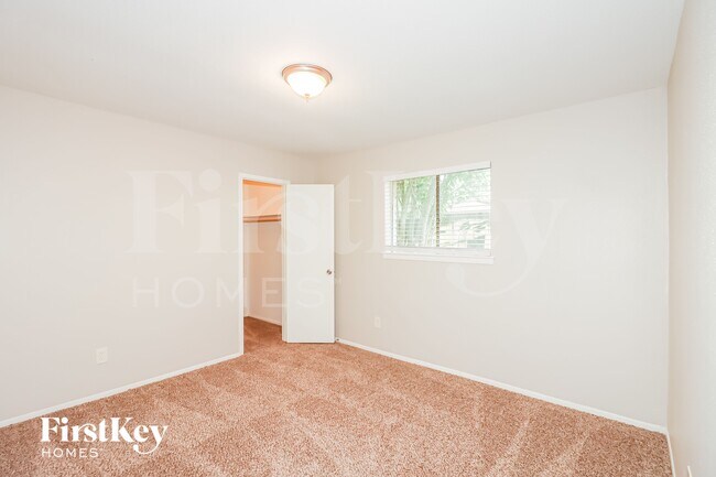 Building Photo - 15818 Nutcracker Ct