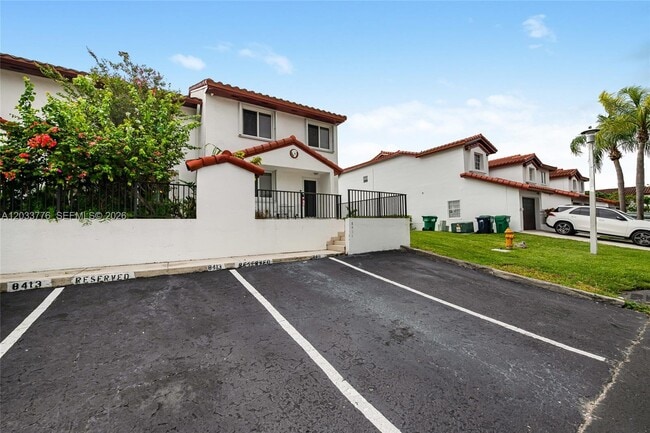 Building Photo - 8411 SW 208th Terrace
