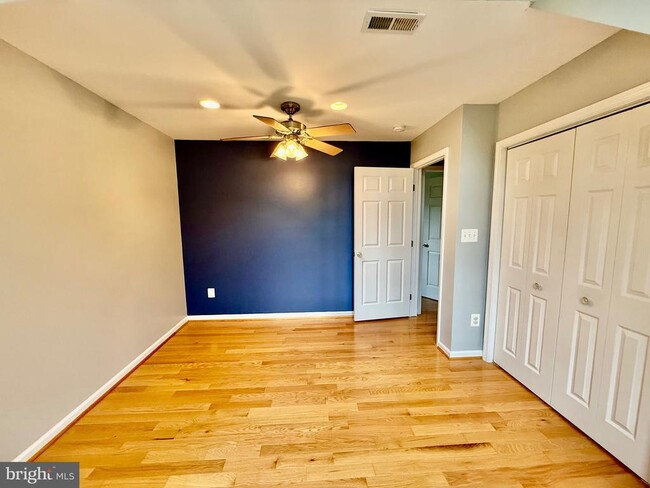 Building Photo - 6605 Keene Dr