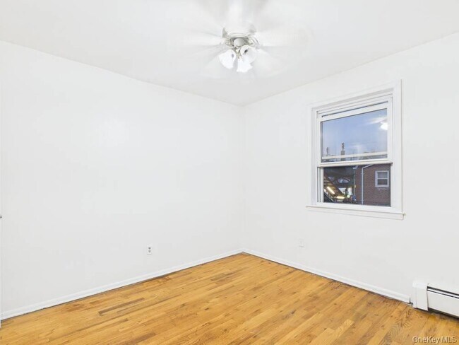 Building Photo - 101-24 78th St