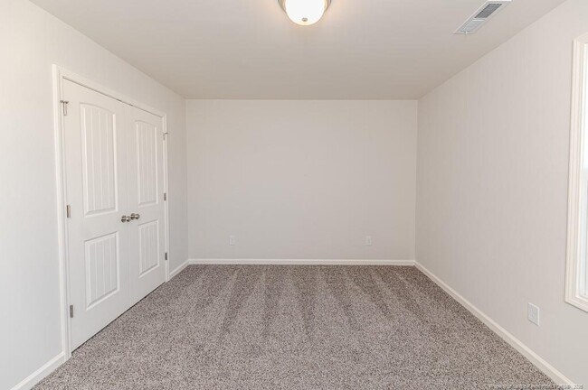 Building Photo - 87 Onslow Ct